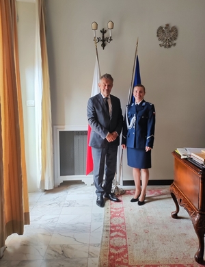 Podinsp. Aleksandra Borucka i Kierownik placówki Ryszard Schnepf, chargé d&#039;affaires a.i. w Republice Włoskiej i Republice San Marino.