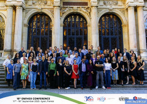 Zebrani uczestnicy konferencji.