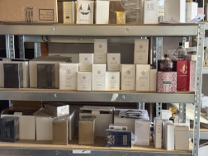 Ujawnione podrobione kosmetyki.