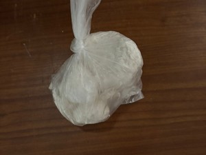 Narkotyki w woreczku.