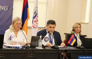 Uczestnicy posiedzenia eksperckich grup roboczych ENFSI w Armenii.