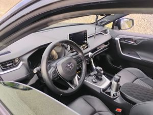 Wnętrze skradzionego auta.