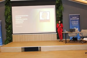 Jeden z prelegentów podczas wykładu.