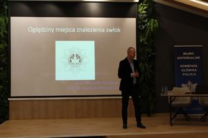 Jeden z prelegentów podczas wykładu.