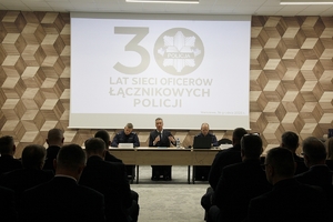 Uczestnicy odprawy z okazji 30-lecia oficerów łącznikowych.