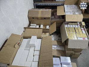 Na zdjęciu widać zabezpieczony towar.