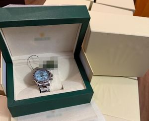 Zabezpieczone podrabiane zegarki.