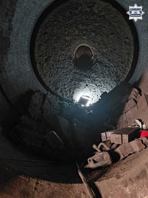 Zdjęcie przedstawia piec do wypalania ołowiu.