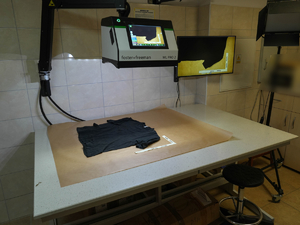 specjalistyczny sprzęt policyjny.