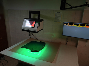 specjalistyczny sprzęt policyjny.