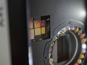 specjalistyczny sprzęt policyjny.