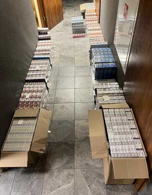 zabezpieczone papierosy bez polskich znaków akcyzy.