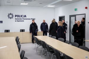 Uroczystość otwarcia Komendy Powiatowej Policji w Opatowie.