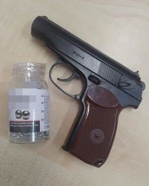 Zabezpieczona broń pneumatyczna.