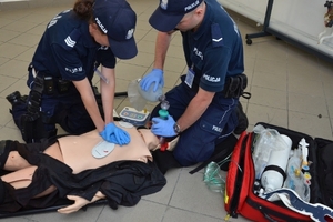 Jedna z konkurencji, w której biorą udział ratownicy policyjni z jednostek w kraju - zdjęcie z minionych edycji zawodów.