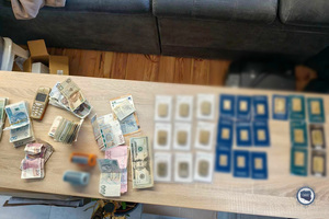 Zabezpieczone przedmioty oraz pieniądze.