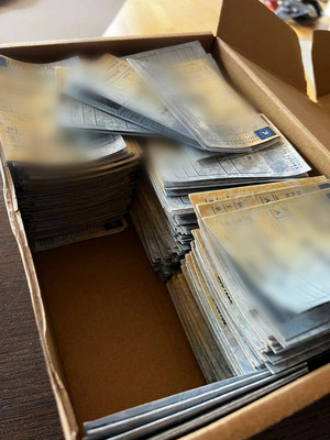 zabezpieczone podrobione dowody rejestracyjne od samochodów.