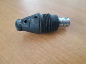 pociska leży na stole.