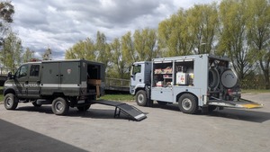 pociska leży na stole.