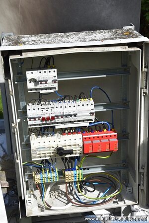 Przełączniki skrzynki elektrycznej.