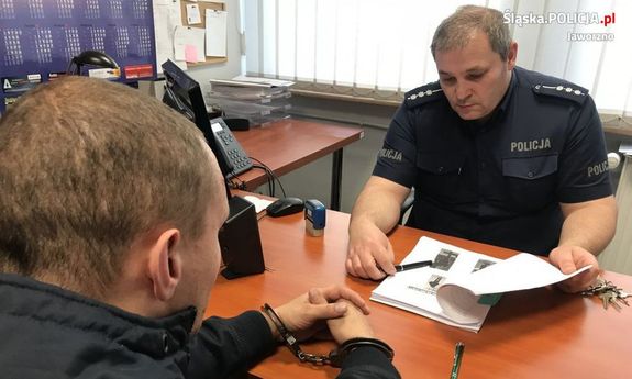 Aresztowany Za Oszustwa Na Policjanta Policjapl Portal Polskiej Policji 3060