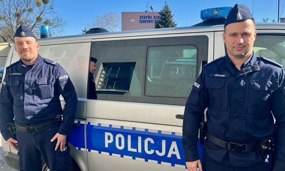 Policjanci z komisariatu na bydgoskim Błoniu uratowali życie 78-latka