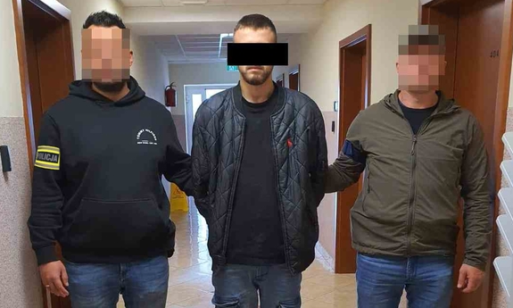 Policjanci zatrzymali „odbieraka” do oszustw na seniorkach
