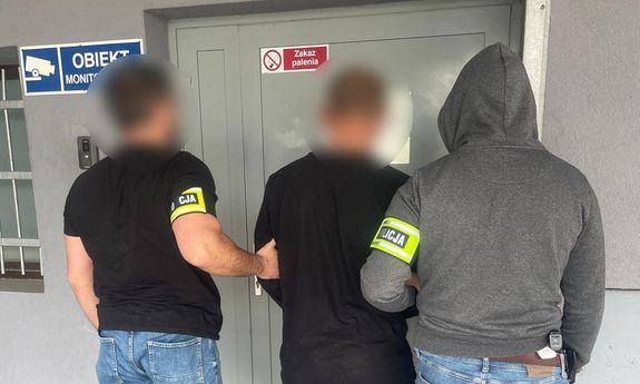 Krakowscy policjanci zatrzymali niedoszłego zabójcę i dwójkę jego wspólników