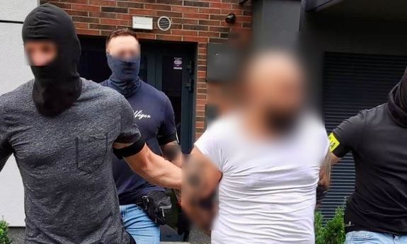 Kolejny „odbierak” w rękach policjantów. Podejrzanym o oszustwo okazał się 16-latek