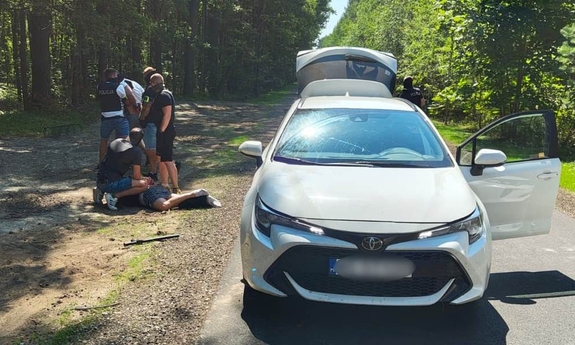 Policjanci zatrzymali włamywaczy