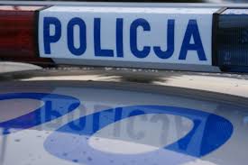 Wałbrzyscy policjanci zatrzymali nieuczciwego kuriera podejrzanego o oszustwa. Wpadł także paser