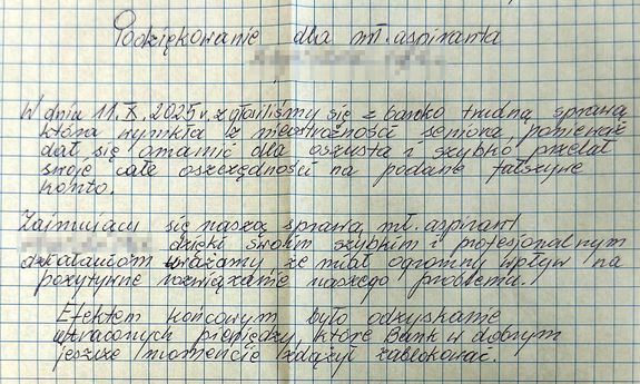 Dzięki szybkim działaniom policjanta i współpracy z bankiem senior odzyskał utracone oszczędności