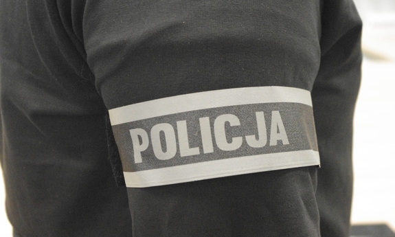 Policjanci zatrzymali 37-latka, który chodził z nożem stwarzając zagrożenie
