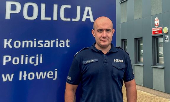 Dzielnicowy uratował życie chłopcu, który przestał oddychać