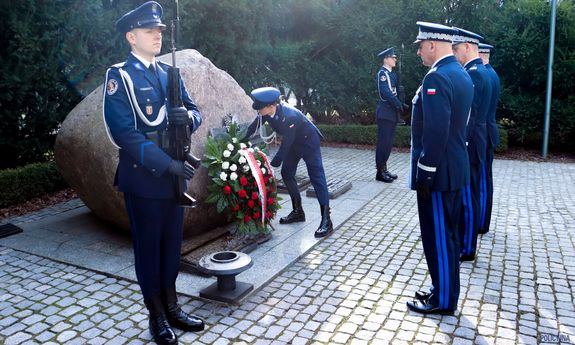 Kampania INTERPOLU „Pamiętamy o poległych funkcjonariuszach - Remembering Fallen Officers”