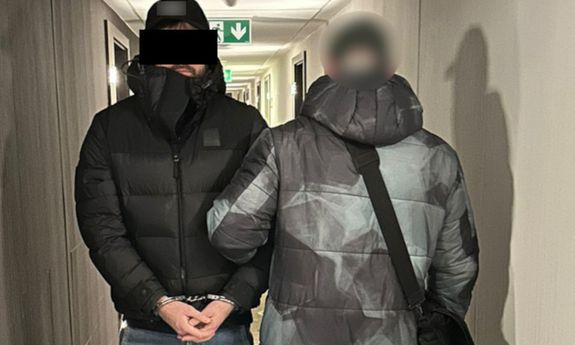 Podejrzany o oszustwa zatrzymany przez kryminalnych z warszawskiego Bemowa na terenie Krakowa