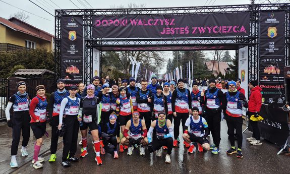 100-lecie sportu w Policji otwarte z biegowym przytupem