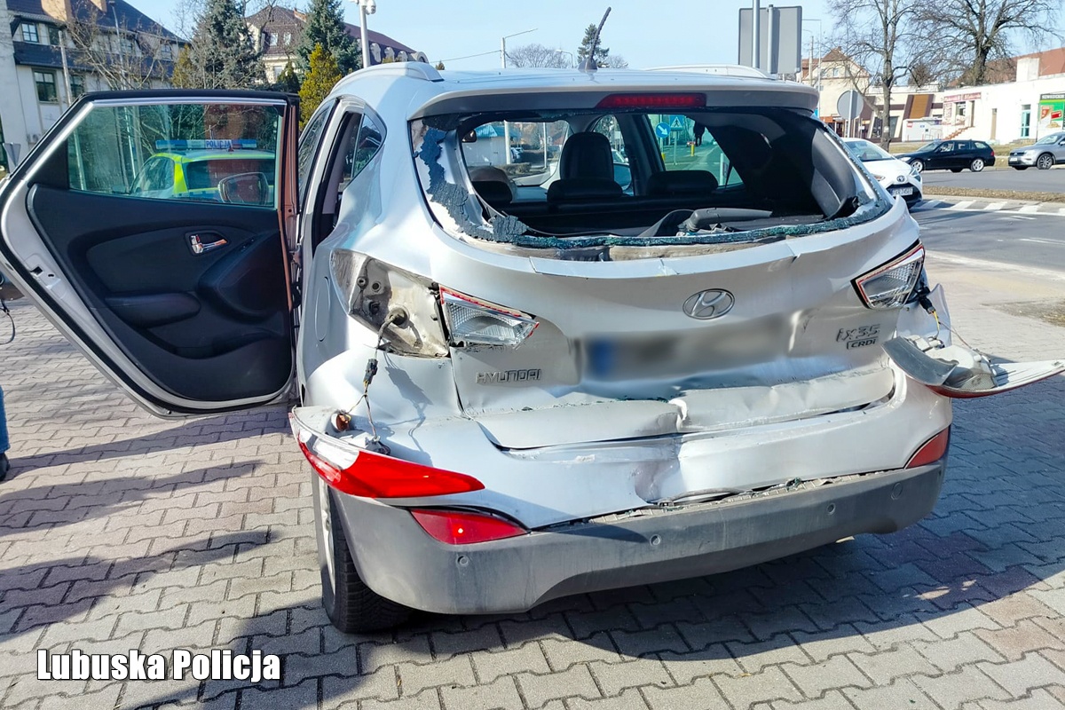 Zadbaj o swoje bezpieczeństwo. „Patrz i Słuchaj”, zanim wejdziesz na przejście