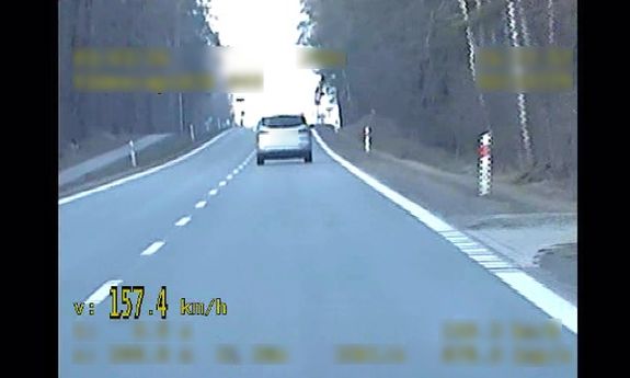 Nie stosowali się do nowych przepisów. Dwaj kierowcy stracili prawa jazdy