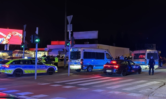 Stołeczna policja kontynuuje kontrole przewozu osób