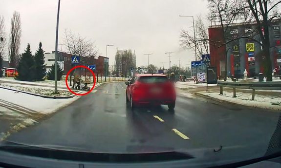 Stop agresji drogowej - kolejne nieustąpienie pierwszeństwa na przejściu dla pieszych!