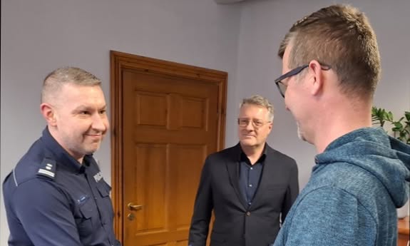 Podziękowania dla mieszkańca gminy Nowa Wieś Lęborska za uratowanie kobiety zaatakowanej przez amstaffa