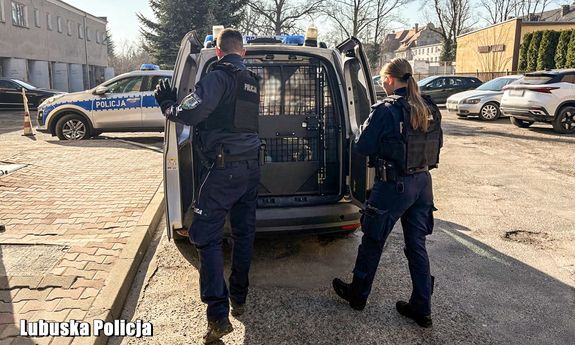 Policjanci zatrzymali 35-latka podejrzanego o rozbój