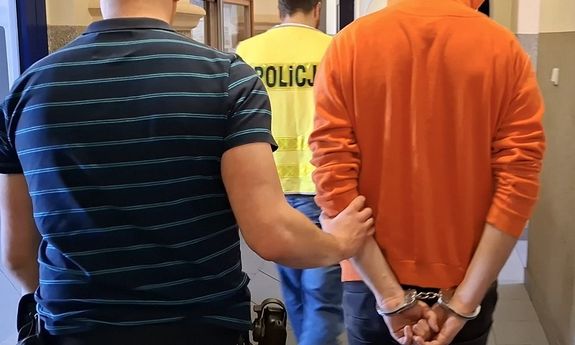 Za nieodwzajemnione uczucia nękał kobietę. Policjanci zatrzymali stalkera