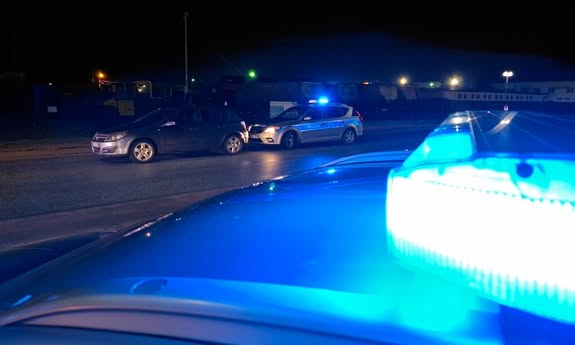 Dzielnicowi zatrzymali kierowcę Opla, który uciekał przed policjantami