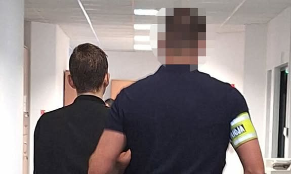 Matka i jej partner zaatakowani młotkiem – syn w areszcie