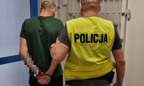 Policjanci zatrzymali sprawcę rozboju na stacji paliw z użyciem niebezpiecznego narzędzia