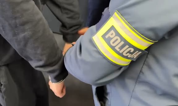 Areszt dla 18-latka za usiłowanie zabójstwa. Jak się okazało na swoim koncie miał jeszcze inne czyny