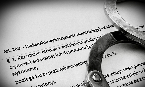 Żarscy kryminalni zatrzymali poszukiwanego za obcowanie płciowe z osobą małoletnią