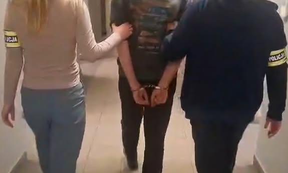 Zatrzymani kilka godzin po kradzieży. Kryminalni odzyskali auto warte ponad 100 tysięcy złotych